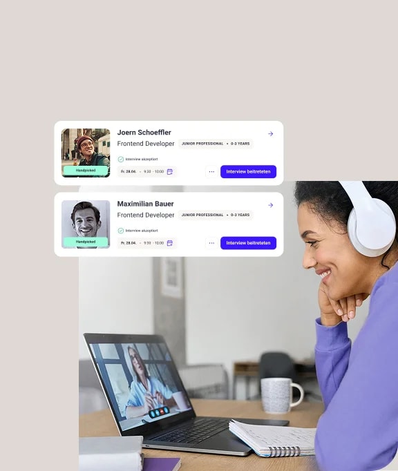 Video‑Interview auf einem Laptop mit eingeblendeten IT‑Freelancer‑Profilen aus einem Freelancer IT Portal.