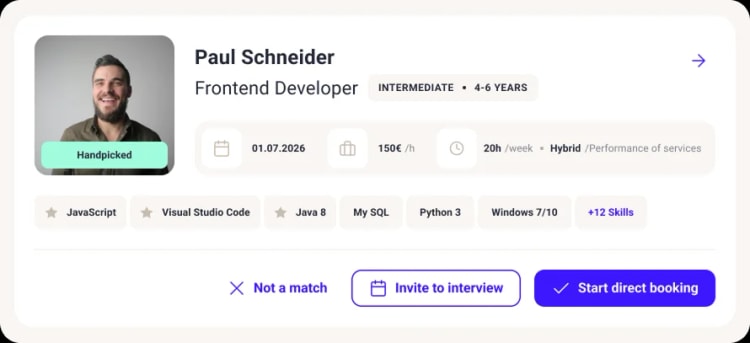Profile view of an IT freelancer, including skills, availability, and hourly rate, on an IT freelancer portal.
